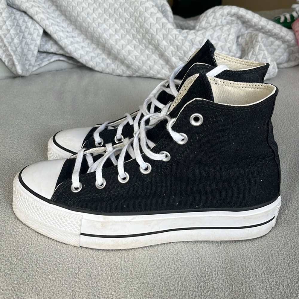 Black platform converse